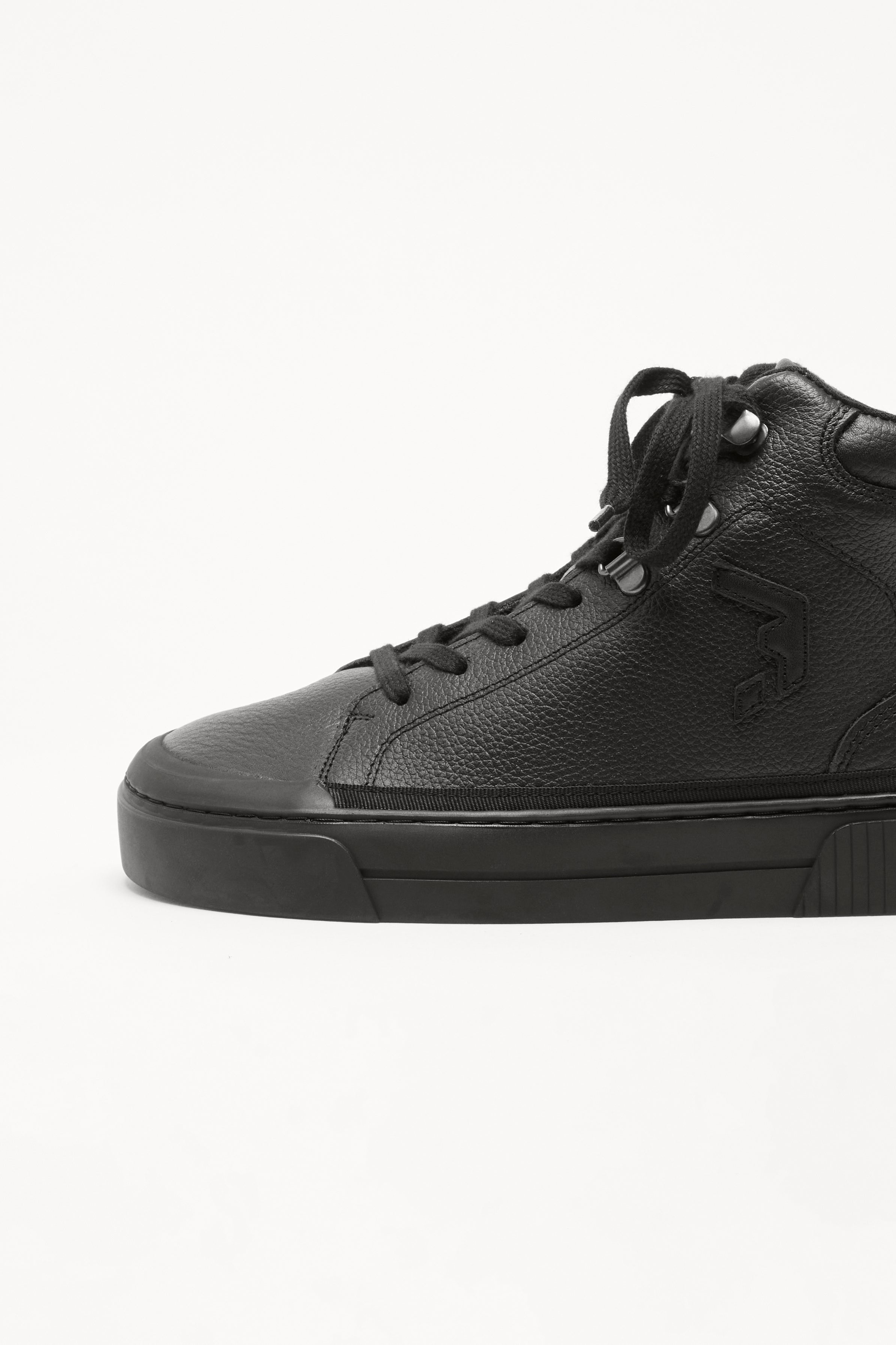 Arcus Storm Rough Black High Top 2.0